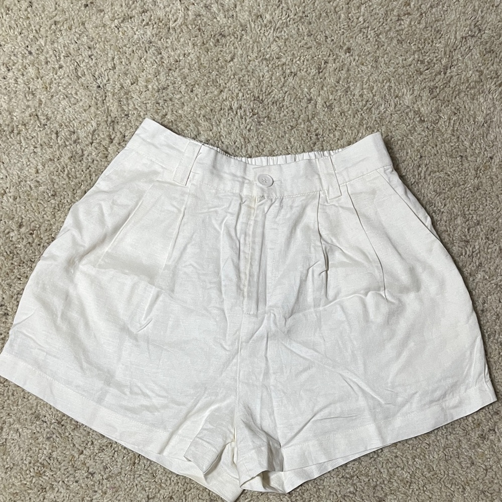 Vici Women's White Shorts